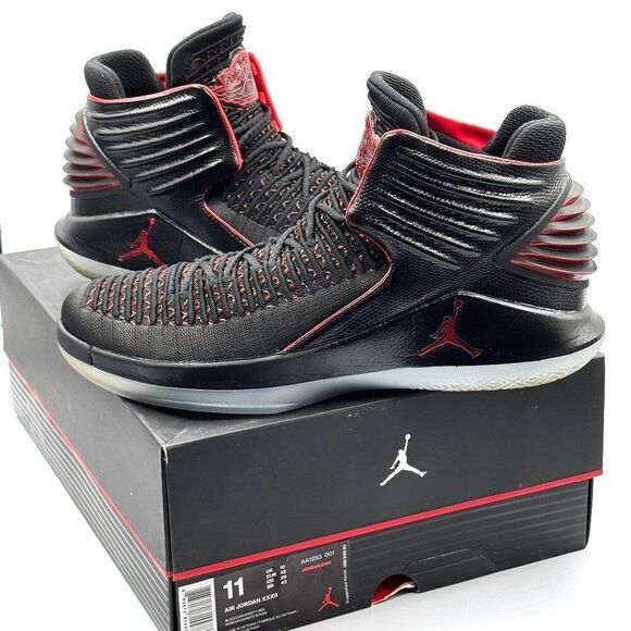 Air Jordan 32 'Banned' - Picture 2 of 13